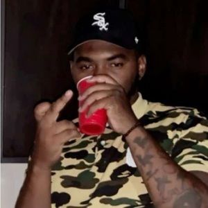 Meet your Posher, Sebastian